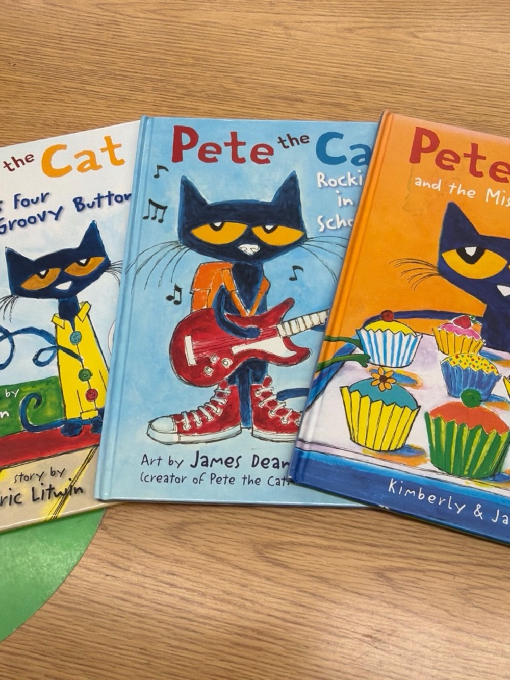 Pete the cat hard cover Children's Book Set - Blue, Orange, Yellow